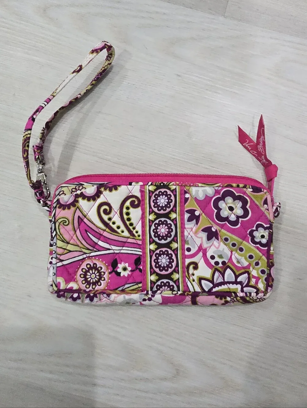 Vera Bradley Wristlet Very Berry Paisley Floral Boho  8”x4”x1”